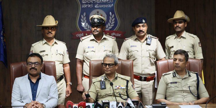 ಮನೆಗಳ್ಳತನ ಹಾಗೂ ಆಫೀಸ್‌ ಗಳಲ್ಲಿ ಲ್ಯಾಪ್‌ ಟಾಪ್‌ ಗಳನ್ನು ಕಳವು ಮಾಡುತ್ತಿದ್ದ ನಾಲ್ವರು ವ್ಯಕ್ತಿಗಳ ಬಂಧನ