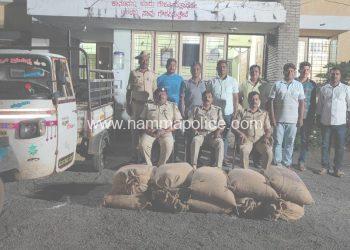 ತೊಗರಿ ಬೇಳೆ ಚೀಲ ಕಳ್ಳತನ ಮಾಡಿದ್ದ ಆರೋಪಿತರ ಬಂಧನ10 ಕ್ವಿಂಟಲ್ ತೊಗರಿ ಬೇಳೆ ಅಂ.ಕಿ. 80,000/- ರೂ ಮೌಲ್ಯದ ತೊಗರಿ ಬೆಳೆ ವಶ