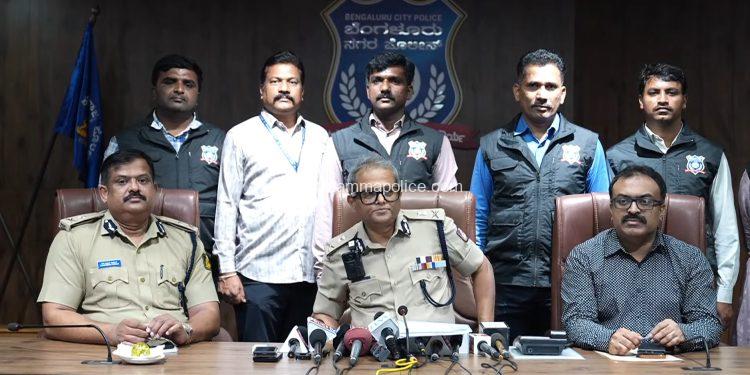 ನಿಷೇಧಿತ ಮಾದಕವಸ್ತು ಎಂಡಿಎಂಎ ಕ್ರಿಸ್ಟೆಲ್ನ್ನು ಮಾರಾಟ ಮಾಡುತ್ತಿದ್ದ ಓರ್ವ ವಿದೇಶಿ ವ್ಯಕ್ತಿಯ ಬಂಧನ, 1 ಕೆ.ಜಿ 3 ಗ್ರಾಂ ಎಂಡಿಎಂಎ ಕ್ರಿಸ್ಟೆಲ್ಗಳ ವಶ, ಮೌಲ್ಯ 1 ಕೋಟಿ 50 ಲಕ್ಷ