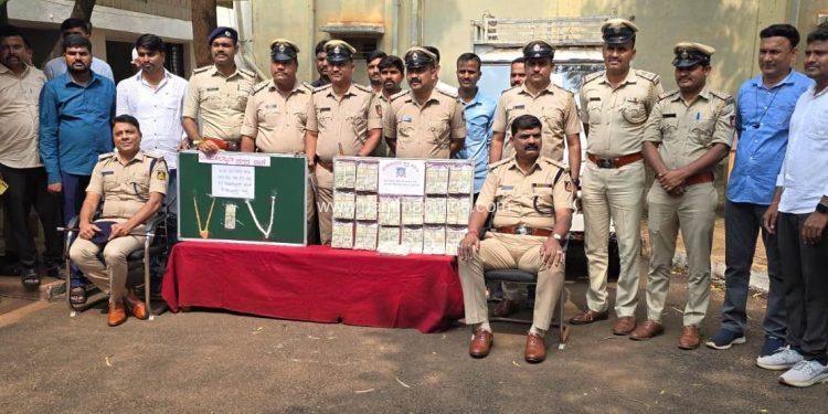 12 ಜನ ಅಂತರ ರಾಜ್ಯ ಡಕಾಯಿತಿ, ಜಾನುವಾರು ಕಳ್ಳತನ ಆರೋಪಿತರ ಬಂಧನ