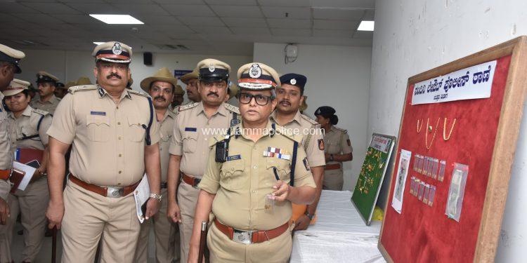 ಸರಗಳ್ಳತನ ಮತ್ತು ಮನೆ ಕಳ್ಳತನ ಮಾಡುತ್ತಿದ್ದ ಇಬ್ಬರು ವ್ಯಕ್ತಿಗಳ ಬಂಧನ. 113 ಗ್ರಾಂ ಚಿನ್ನಾಭರಣ ವಶ. ಮೌಲ್ಯ 8.55 ಲಕ್ಷ