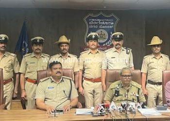 ದ್ವಿ-ಚಕ್ರ ವಾಹನ ಕಳವು ಮಾಡುತ್ತಿದ್ದ ನಾಲ್ವರು ವ್ಯಕ್ತಿಗಳ ಬಂಧನ. 13 ದ್ವಿ-ಚಕ್ರ ವಾಹನಗಳ ವಶ. ಮೌಲ್ಯ 21 ಲಕ್ಷ.