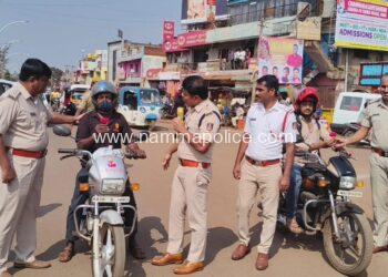 ಹುಮನಾಬಾದ ಪೊಲೀಸರಿಂದ ರಸ್ತೆ ಸುರಕ್ಷತಾ ಸಪ್ತಾಹ. ಸಂಚಾರಿ ನಿಯಮಗಳ ಬಗ್ಗೆ ಅರಿವು ಕಾರ್ಯಕ್ರಮ