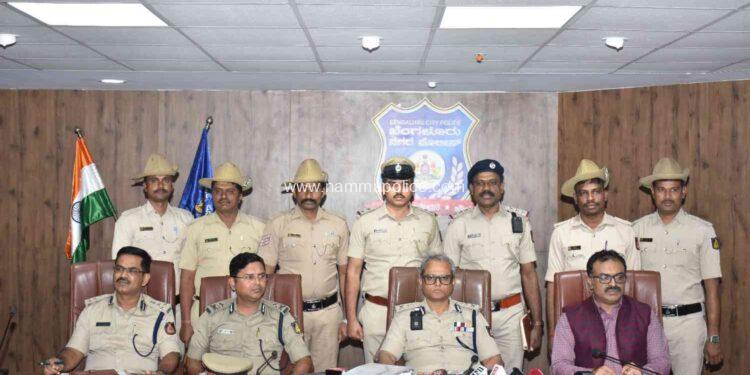 ಚಿನ್ನಾಭರಣ ಕಳವು ಮಾಡಿದ ಆರೋಪಿತೆಯ ಬಂಧನ, 136 ಗ್ರಾಂ ಚಿನ್ನಾಭರಣ ವಶ. ಮೌಲ್ಯ 9 ಲಕ್ಷ.