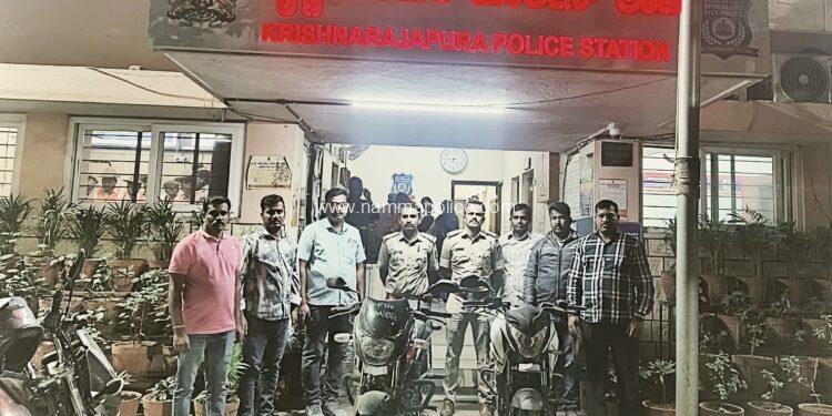 ಬ್ಯಾಂಕ್‌ಗಳಿಂದ ಚಿನ್ನಾಭರಣ ಹಾಗೂ ಹಣವನ್ನು ಡ್ರಾ ಮಾಡಿಕೊಂಡು ಹೋಗುತ್ತಿರುವವರನ್ನು ಹಿಂಬಾಲಿಸಿ, ಹಣ ಹಾಗೂ ಚಿನ್ನಾಭರಣಗಳನ್ನು ದೋಚುತ್ತಿದ್ದ ಹೊರರಾಜ್ಯದ ಇಬ್ಬರು ವ್ಯಕ್ತಿಗಳ ಬಂಧನ.