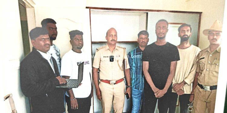 ಆಡುಗೋಡಿ ಪೊಲೀಸರಿಂದ ಮೂವರು ವಿದೇಶಿ ವ್ಯಕ್ತಿಗಳ ಬಂಧನ 743 ಗ್ರಾಂ ಎಂಡಿಎಂಎ, ಒಂದು ಕೆಜಿ 239 ಗ್ರಾಂ ಗಾಂಜಾ, 4 ಮೊಬೈಲ್ ಫೋನ್ ಹಾಗೂ ಒಂದು ದ್ವಿಚಕ್ರ ವಾಹನ ವಶ, ಒಟ್ಟು 77 ಲಕ್ಷ ರೂಪಾಯಿಗಳ ಕಾರ್ಯಾಚರಣೆ