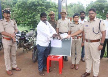 ಬೀದರ ಜಿಲ್ಲೆಯ ಮನ್ನಳ್ಳಿ ಪೊಲೀಸ್ ಠಾಣೆಯ ಕಳ್ಳತನ ಪ್ರಕರಣದಲ್ಲಿ ಇಬ್ಬರು ಆರೋಪಿತರ ಬಂಧನ, ಒಂದು ಲಕ್ಷಕ್ಕೂ ಅಧಿಕ ಮೌಲ್ಯದ ಸ್ವತ್ತು ಜಪ್ತಿ