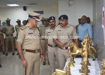 ದೇವಸ್ಥಾನದ ವಿಗ್ರಹ ಕಳ್ಳರು ಬಂಧನ, 12 ದೇವರ ವಿಗ್ರಹಗಳು ವಶ, ಕಾಡುಗೋಡಿ ಪೊಲೀಸರ ಕರಾರುವಾಕ್ ಕಾರ್ಯಾಚರಣೆ