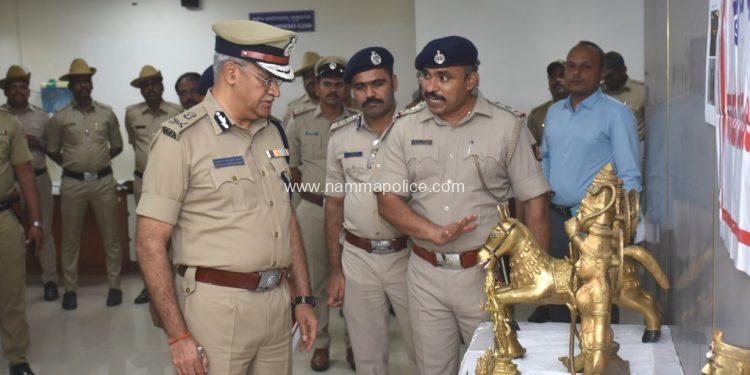 ದೇವಸ್ಥಾನದ ವಿಗ್ರಹ ಕಳ್ಳರು ಬಂಧನ, 12 ದೇವರ ವಿಗ್ರಹಗಳು ವಶ, ಕಾಡುಗೋಡಿ ಪೊಲೀಸರ ಕರಾರುವಾಕ್ ಕಾರ್ಯಾಚರಣೆ