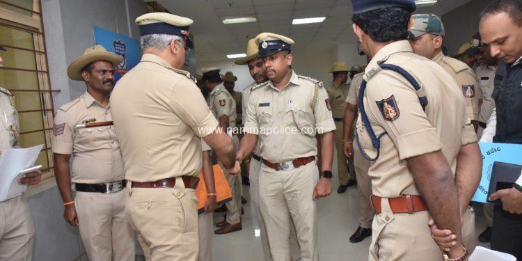 ಮನೆಗೆಲಸದಾಕೆಯಿಂದ ಚಿನ್ನಾಭರಣ ಕಳ್ಳತನ ಪ್ರಕರಣ ಭೇದನೆ, ಸಿದ್ದಾಪುರ ಪೊಲೀಸರಿಂದ ₹7 ಲಕ್ಷ ಮೌಲ್ಯದವಸ್ತುಗಳು ವಶ, ಆರೋಪಿ ಮಹಿಳೆ ಬಂಧನ, ನ್ಯಾಯಾಂಗ ಬಂಧನಕ್ಕೆ ಒಳಪಡಿಸಲಾಗಿದೆ