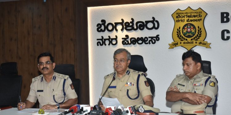 ದೀಪಾವಳಿ ಹಬ್ಬದ ಪ್ರಯುಕ್ತ ತಾತ್ಕಾಲಿಕ ಪಟಾಕಿ ಮಳಿಗೆಗಳಿಗೆ ಪರವಾನಿಗೆ ನೀಡುವ ಬಗ್ಗೆ ಪೂರ್ವಭಾವಿ ಸಭೆ