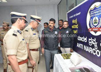 ಡ್ರಗ್ಸ್ ಮಾಫಿಯಾ ವಿರುದ್ಧ ಬೆಂಗಳೂರು ಪೊಲೀಸರ ಸಿಡಿಲಬ್ಬರದ ದಾಳಿ – 24 ಮಂದಿ ಬಂಧನ, 2.08 ಕೋಟಿ ಮೌಲ್ಯದ ಮಾದಕ ವಸ್ತು ವಶ