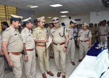 ಬೆಂಗಳೂರಿನಲ್ಲಿ ಭಾರಿ ಕಾರ್ಯಾಚರಣೆ: ₹2.56 ಕೋಟಿ ಮೌಲ್ಯದ ಹೈಡ್ರೋ ಗಾಂಜಾ ಜಪ್ತಿ